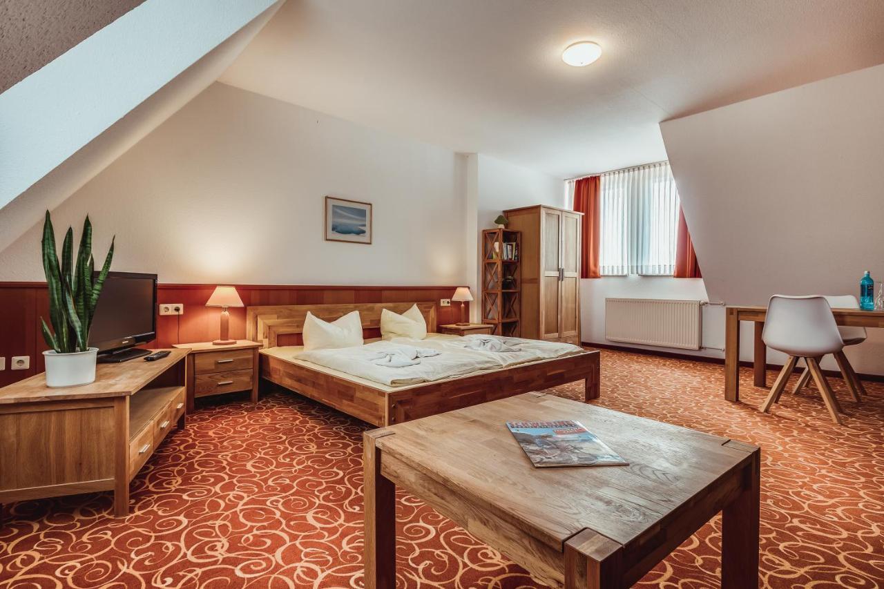 Landhotel Lewitz Mühle Banzkow Exterior foto